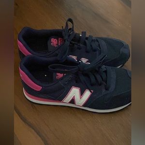 Women’s New Balance shoes